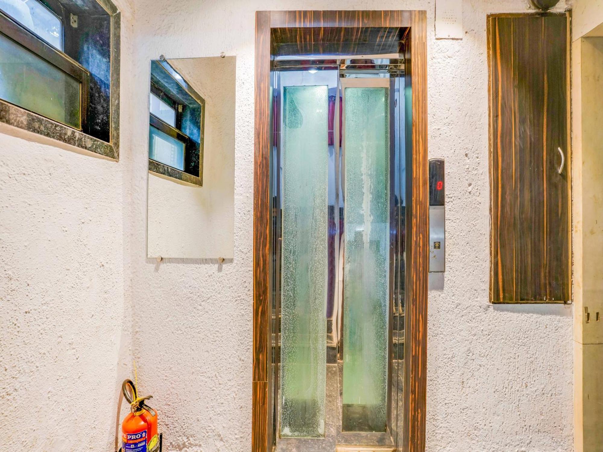 Super Hotel O Seawoods Near Palm Beach Road Formerly Sai Roop Navi Mumbai Exterior photo